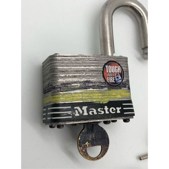 Lot of 5 Master Locks with Key, Combo—Vintage and New - Picture 15 of 16